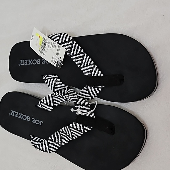 Joe Boxer Flip Flops - Picture 7 of 7